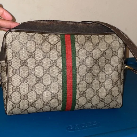 Gucci - Picture 2 of 9